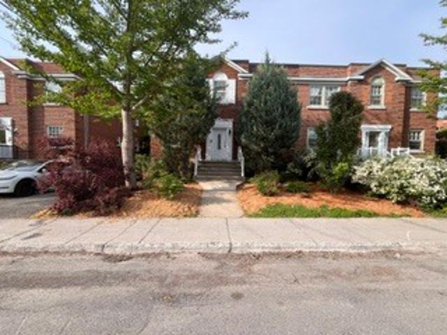 Appartement à Louer 4841 Avenue Montclair, Côte des Neiges/Notre Dame de Grâce Montréal 10 photos | Logis Québec