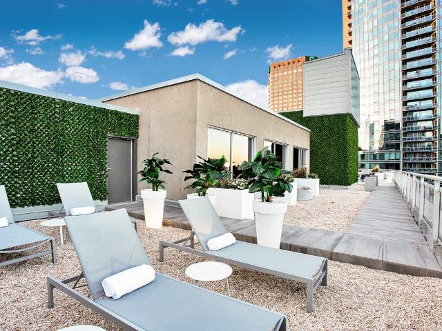 Appartement à Louer 400 RENE LEVESQUE BLVD W, Montréal 19 photos | Logis Québec