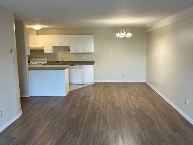 Appartement à Louer 405 Boul des Grives Gatineau J9A 3R5, Hull Gatineau 9 photos | Logis Québec