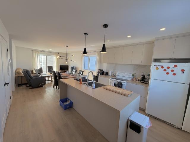 Appartement à Louer 408 boulevard Pere Lelievre, Les Rivières Québec 9 photos | Logis Québec
