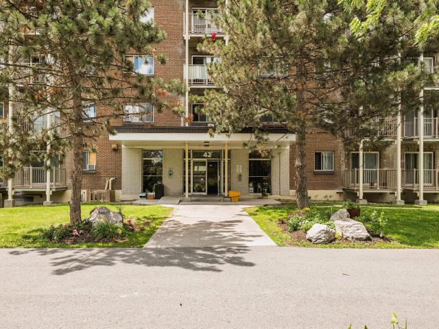 Appartement à Louer 42 Rue Bédard Gatineau J8Y 5Z6, Hull Gatineau 10 photos | Logis Québec