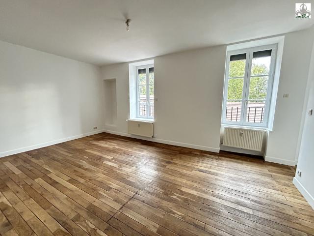 Appartement à louer, 4 pièces Nuits Saint Georges 21700