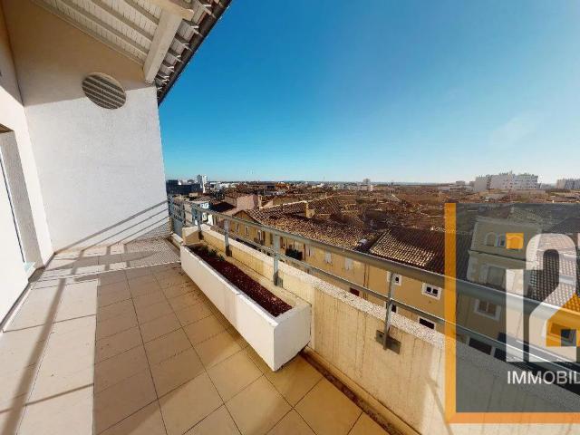 Appartement à louer, 4 pièces Nîmes 30900