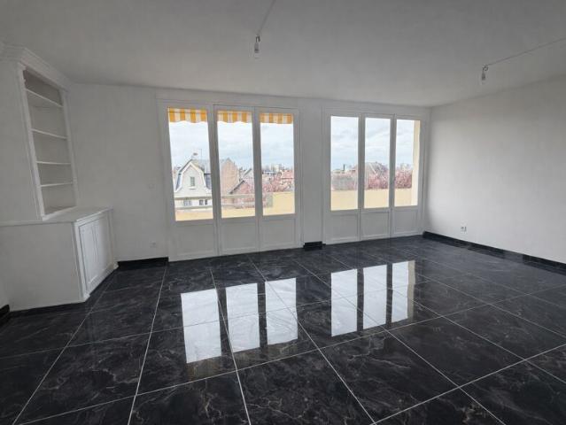 Appartement à louer 4 pièces • Saint Quentin