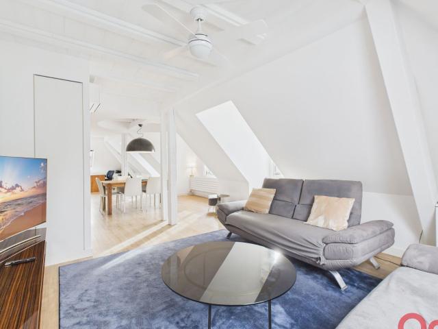 Appartement à louer 4 pièces 146 m