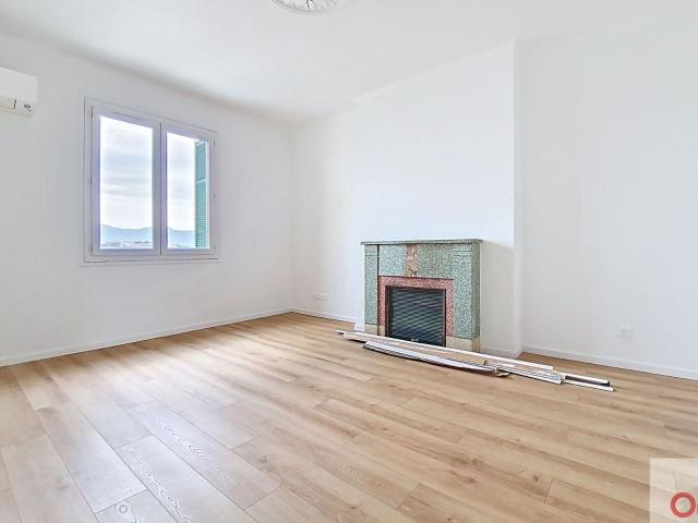 Appartement à louer 4 pièces