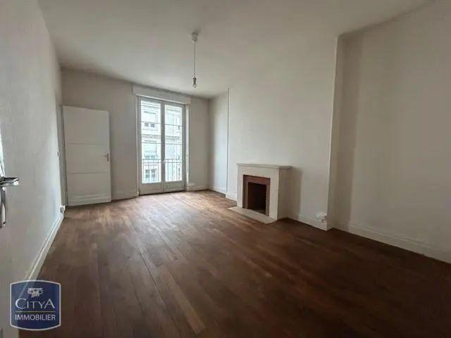 Appartement à louer 4 pièces 103m²
