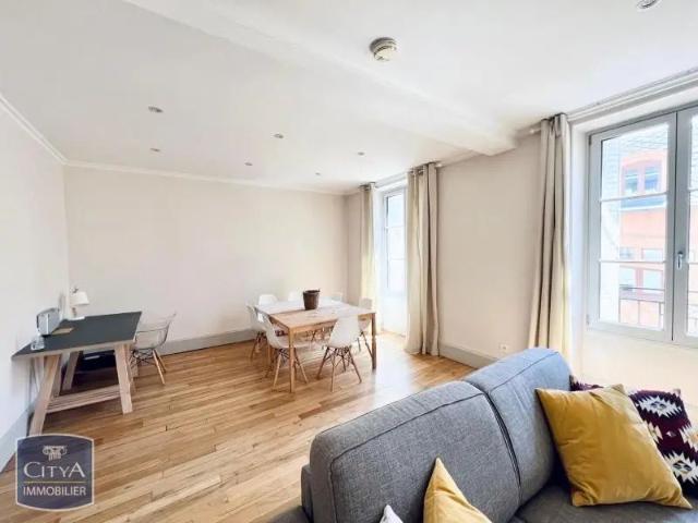 Appartement à louer 4 pièces 101.85m²