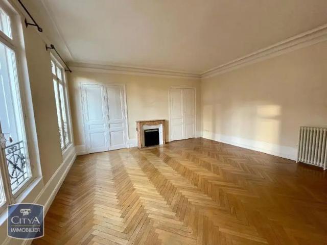 Appartement à louer 4 pièces 101.13m²