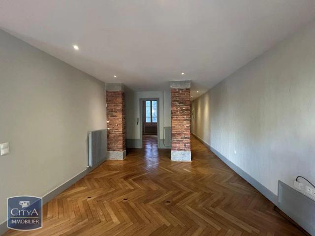 Appartement à louer 4 pièces 101.18m²