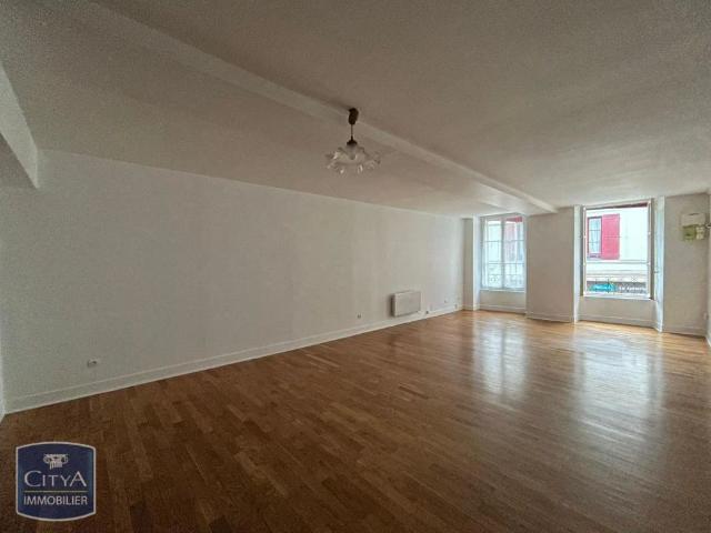 Appartement à louer 4 pièces 101m²