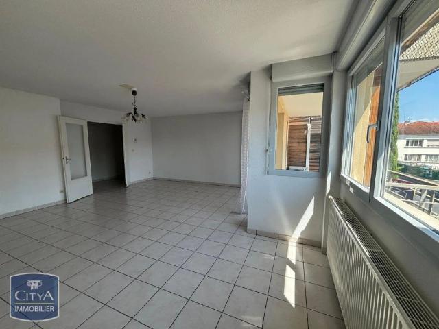 Appartement à louer 4 pièces 102.49m²