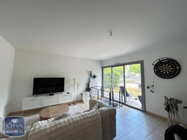 Appartement à louer 4 pièces 102.1m²