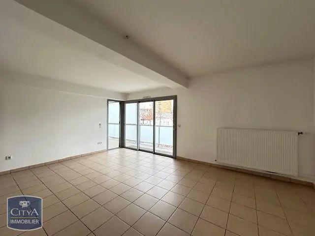 Appartement à louer 4 pièces 102.1m²