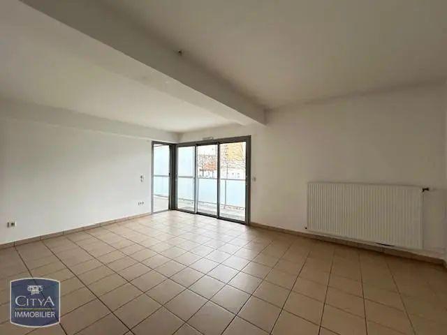 Appartement à louer 4 pièces 102.1m²
