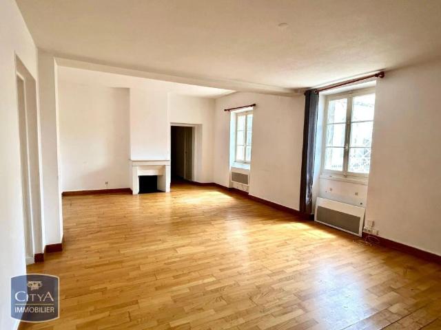 Appartement à louer 4 pièces 107.3m²