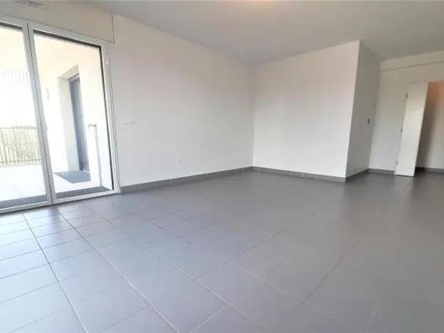 Appartement à louer 4 pièces 104.03m²