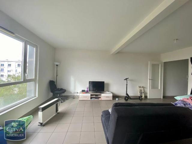 Appartement à louer 4 pièces 106.63m²