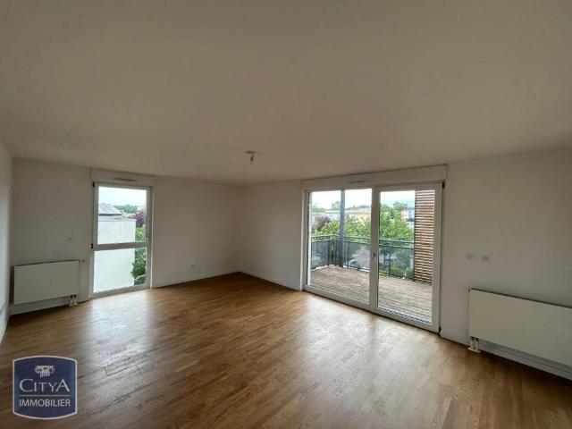 Appartement à louer 4 pièces 106.83m²