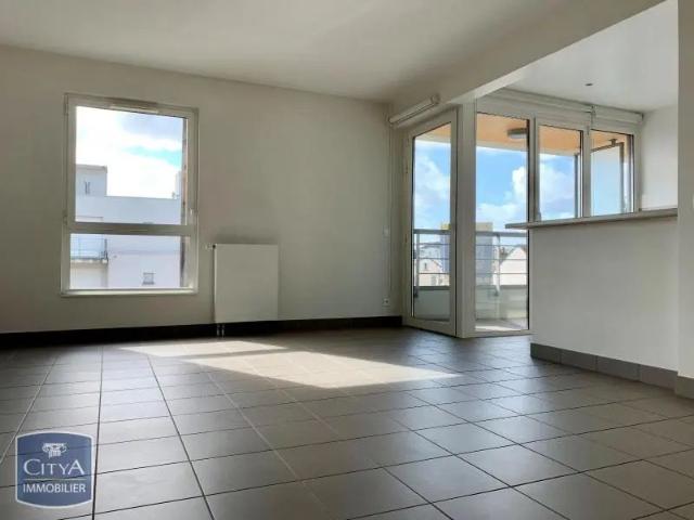 Appartement à louer 4 pièces 106.35m²