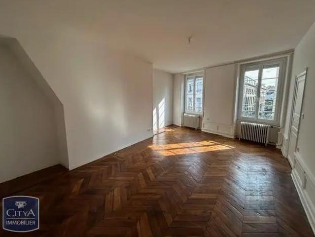 Appartement à louer 4 pièces 108.48m²