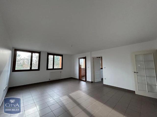 Appartement à louer 4 pièces 108.69m²