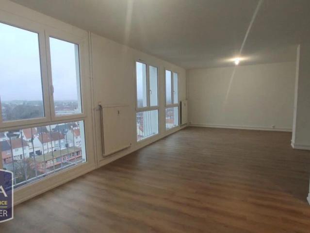 Appartement à louer 3 pièces 108.07m²