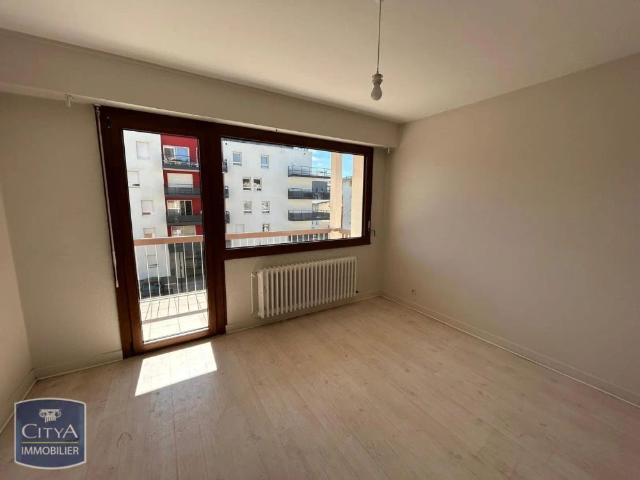 Appartement à louer 4 pièces 113.18m²