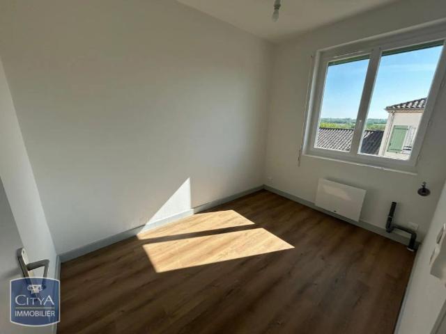 Appartement à louer 4 pièces 110m²