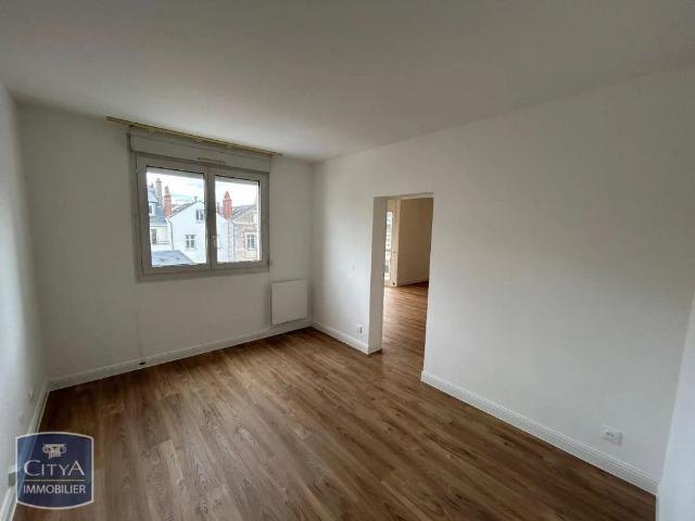 Appartement à louer 4 pièces 110m²