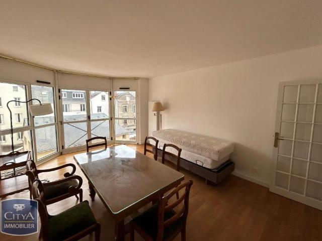 Appartement à louer 4 pièces 110m²