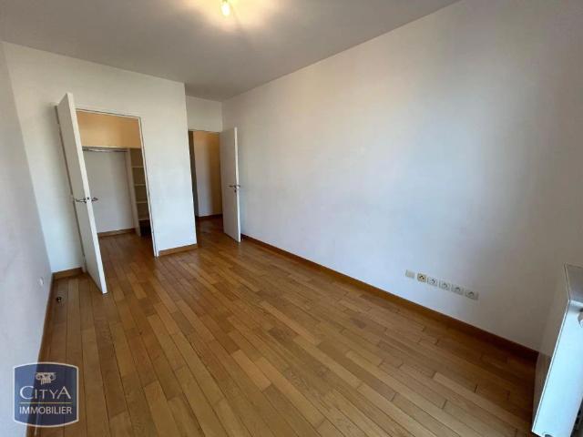 Appartement à louer 4 pièces 111.65m²