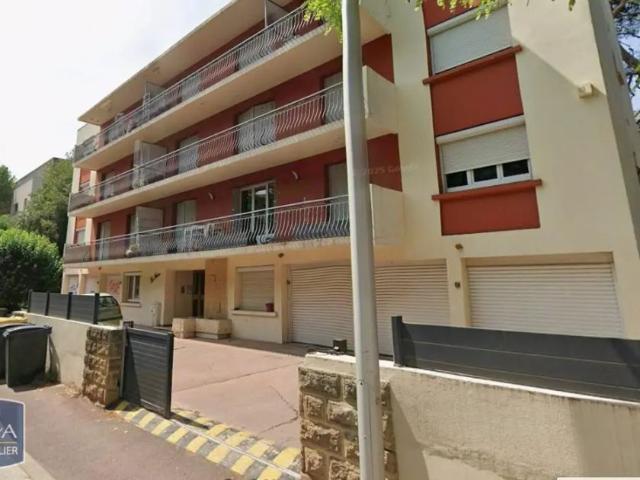 Appartement à louer 4 pièces 111.08m²