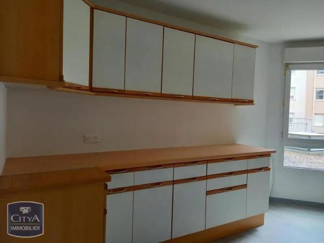 Appartement à louer 4 pièces 112.36m²