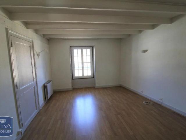 Appartement à louer 4 pièces 117.82m²