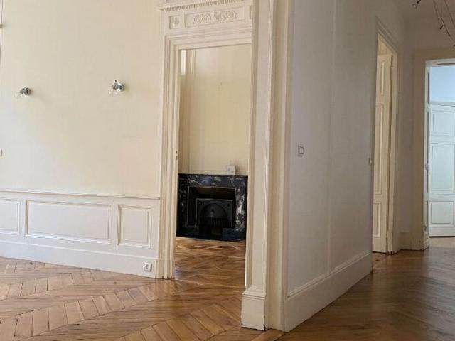 Appartement à louer 4 pièces • 117,09 m2 Lyon 2