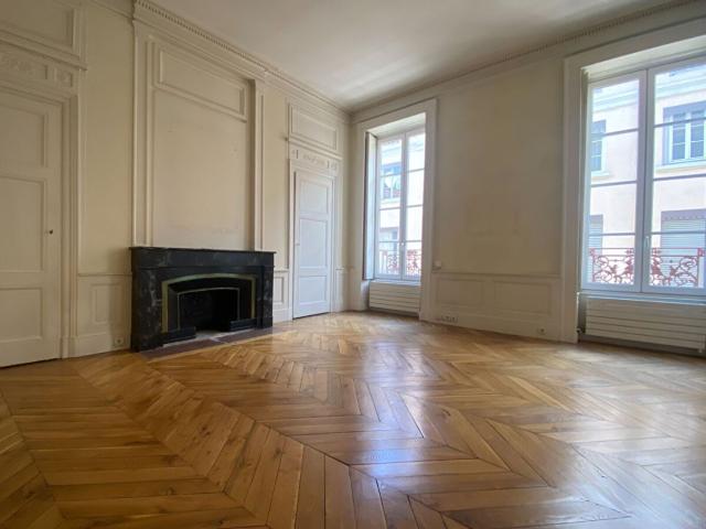 Appartement à louer 4 pièces 117,09 m