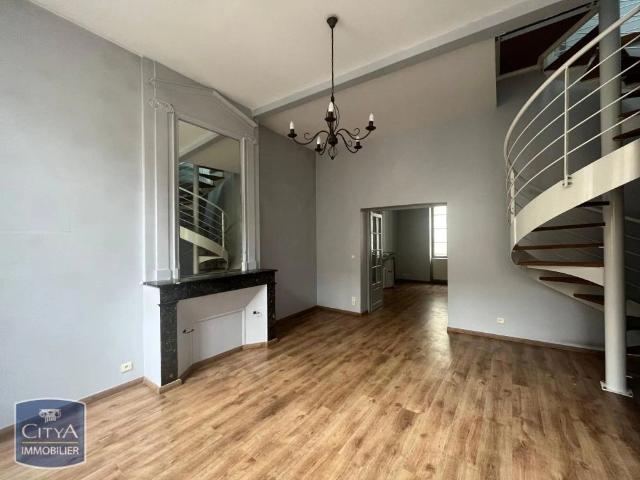 Appartement à louer 4 pièces 114m²