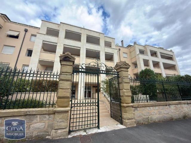 Appartement à louer 4 pièces 115.4m²