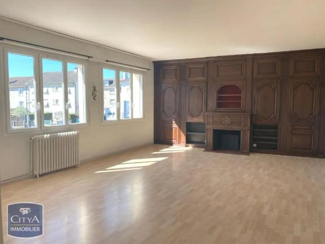 Appartement à louer 4 pièces 116.3m²