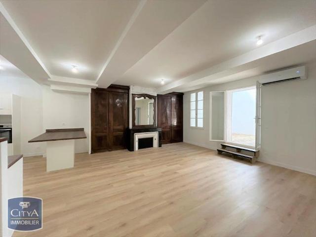Appartement à louer 4 pièces 124.41m²