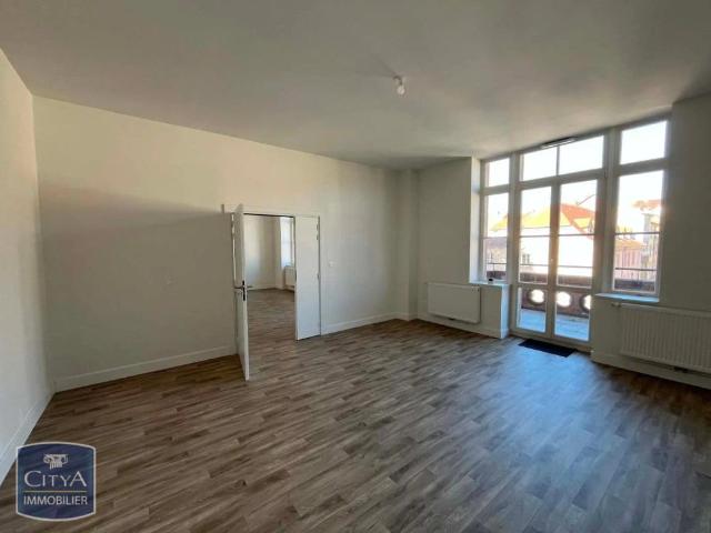 Appartement à louer 4 pièces 124.5m²