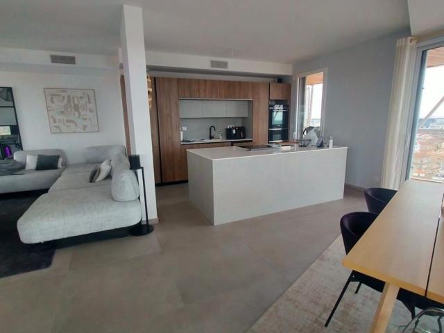 Appartement à louer 4 pièces 125,94 m
