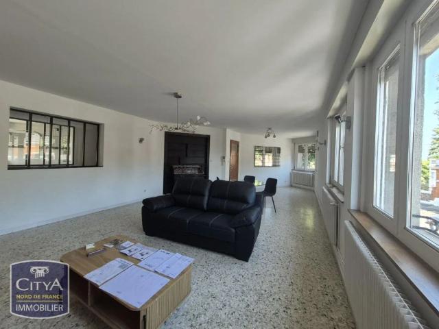 Appartement à louer 4 pièces 128.66m²