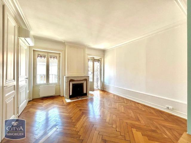 Appartement à louer 4 pièces 58.31m²