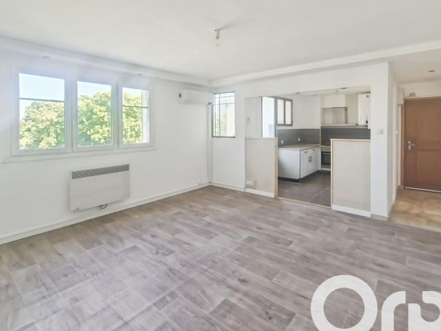 Appartement à louer 4 pièces 65 m