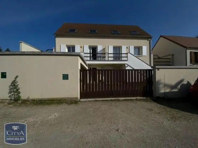 Appartement à louer 4 pièces 65.81m²