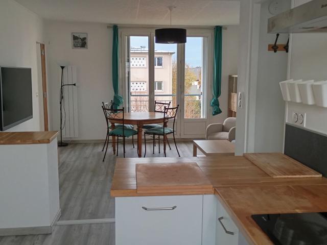 Appartement à louer 4 pièces 67 m