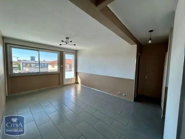Appartement à louer 4 pièces 69.09m²