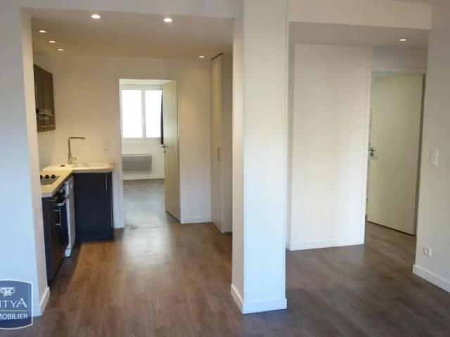 Appartement à louer 4 pièces 69.64m²